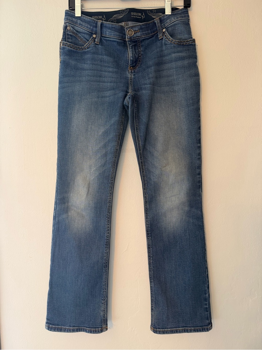 Wrangler/Shiloh Women's Slight Bootcut Jeans No Gap Waistband- Mid Blue Wash